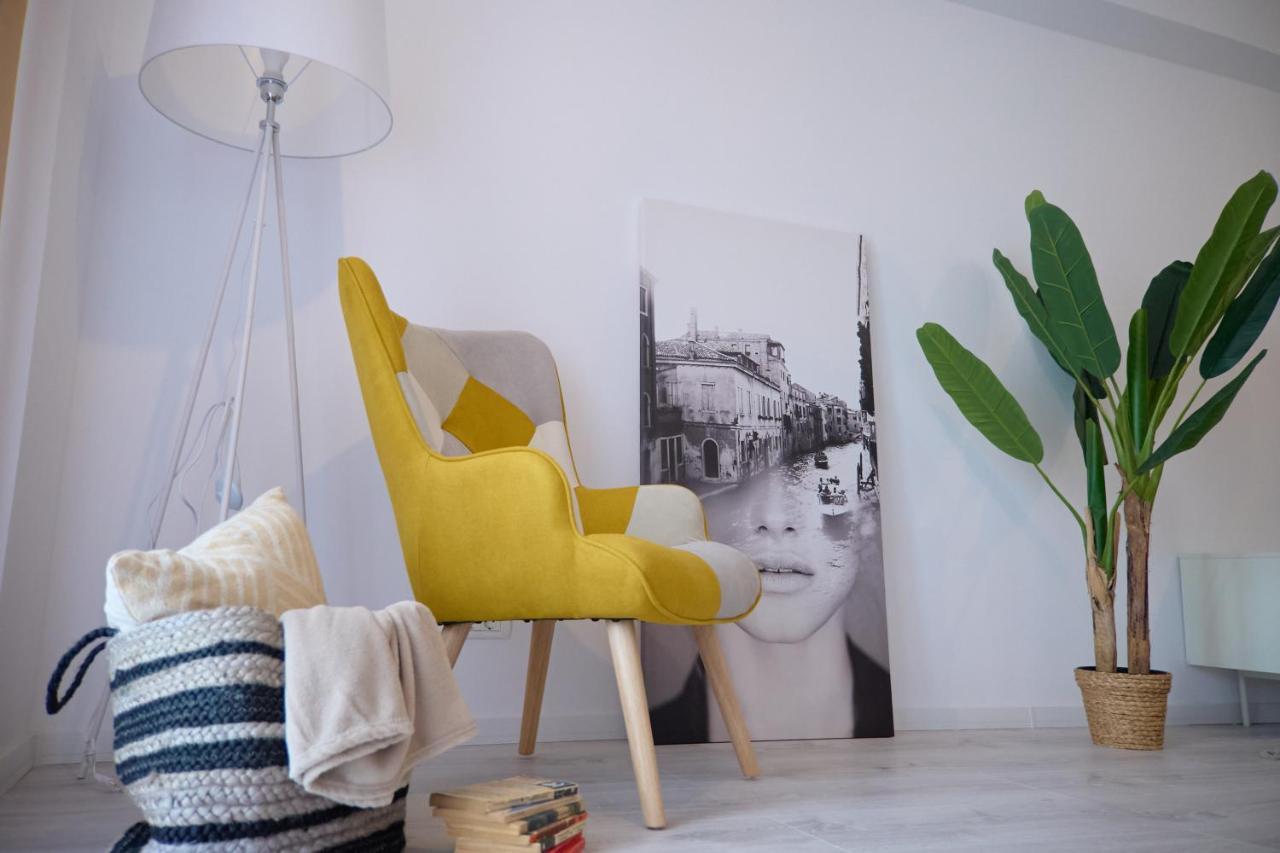 City Center Accomodation - 101 Решица Екстериор снимка