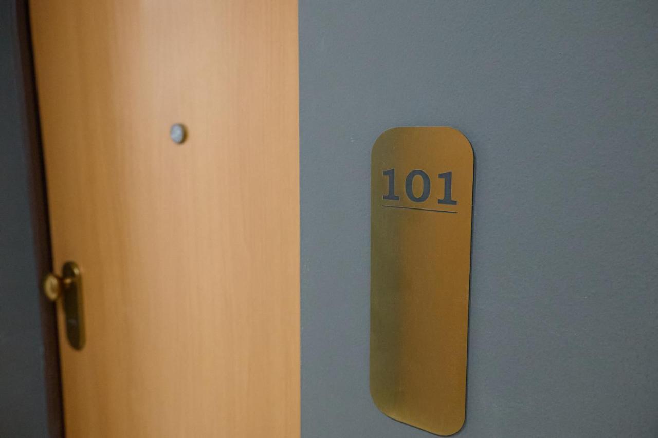 City Center Accomodation - 101 Решица Екстериор снимка