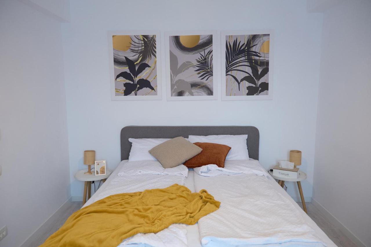 City Center Accomodation - 101 Решица Екстериор снимка