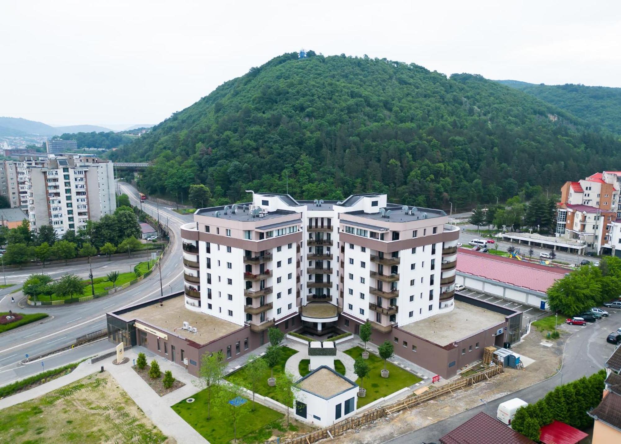 City Center Accomodation - 101 Решица Екстериор снимка